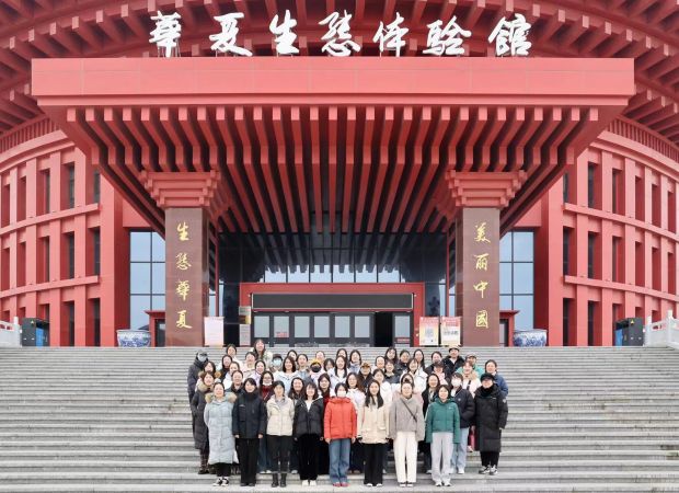 2025年3月7日，经区法院组织女干警到华夏城生态文明馆开展“生态法治行•巾帼筑华章”主题活动，进一步丰富女干警精神文化生活，凝聚巾帼力量。 (3)