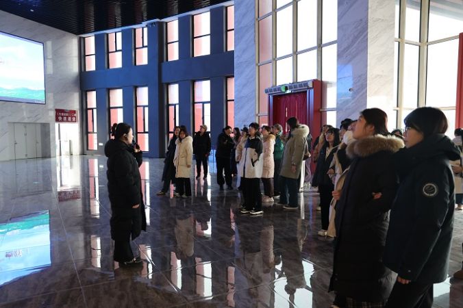 2025年3月7日，经区法院组织女干警到华夏城生态文明馆开展“生态法治行•巾帼筑华章”主题活动，进一步丰富女干警精神文化生活，凝聚巾帼力量。 (10)